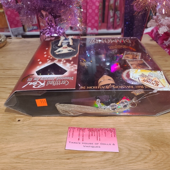 NEW! RARE BRATZ FOREVER DIAMONDZ JEWELRY DOLL! - Picture 8 of 9